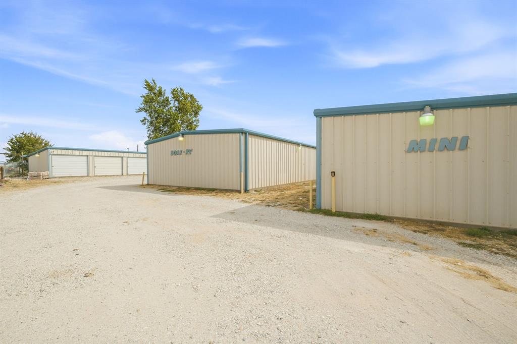 1293 S Highway 377 Property Photo 4