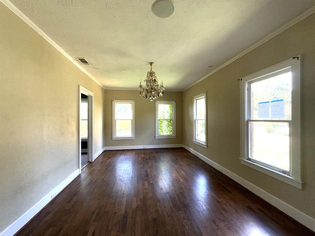 216 S Prairieville Street Property Photo 12