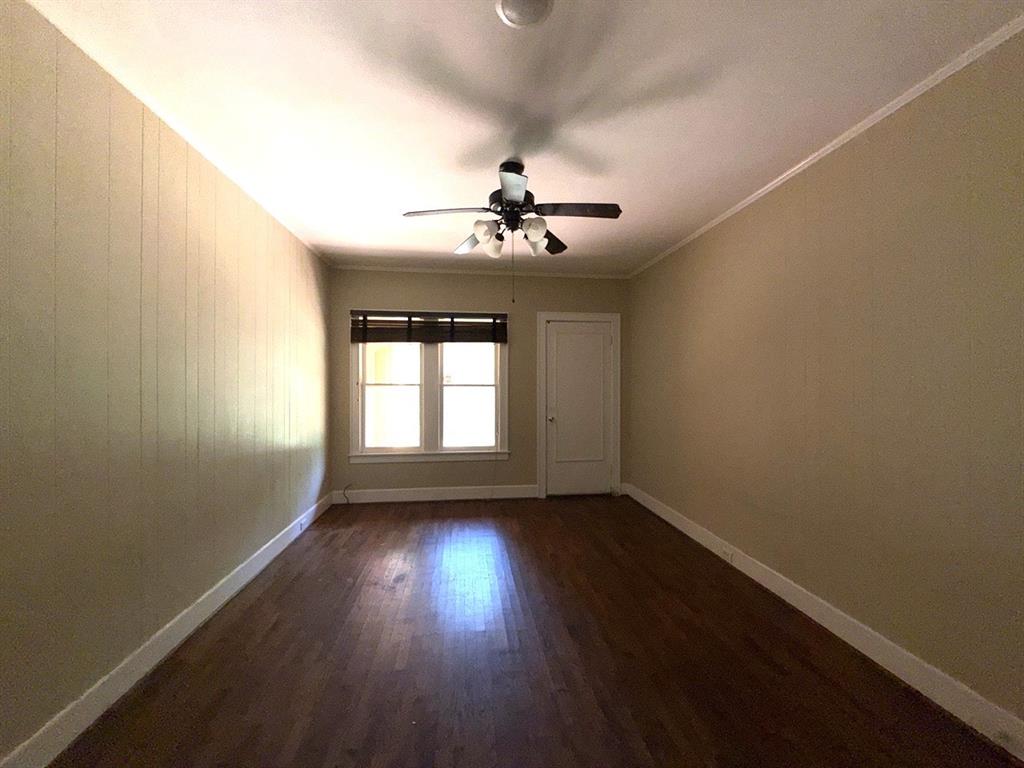 216 S Prairieville Street Property Photo 21