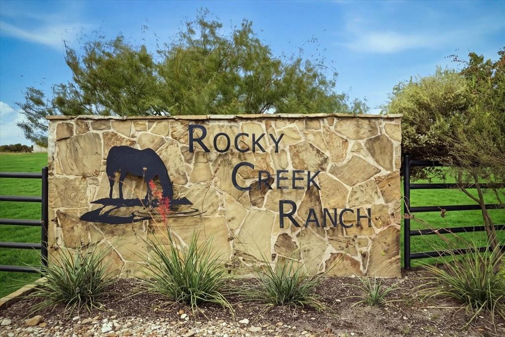 11302 E Rocky Creek Road Property Photo 1