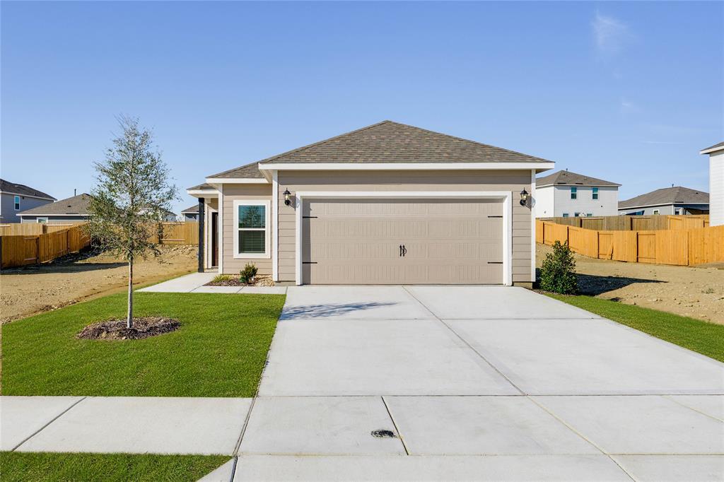 8404 White Wolf Trail Property Photo 1