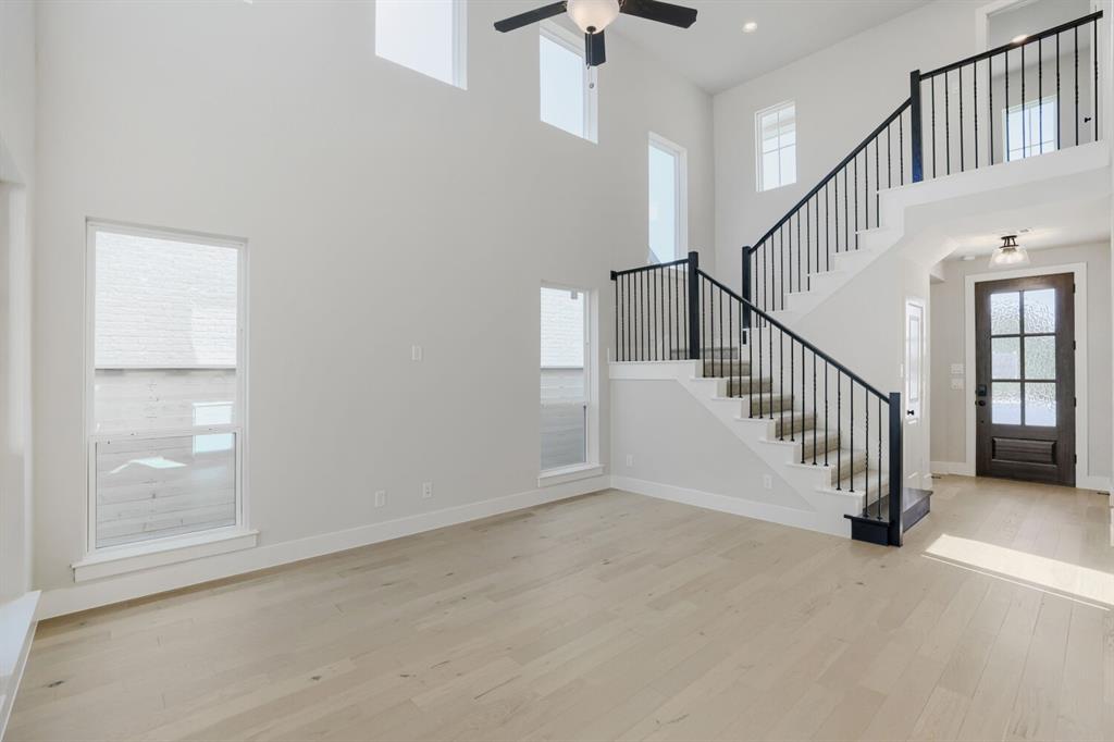 1604 Ramble Way Property Photo 6