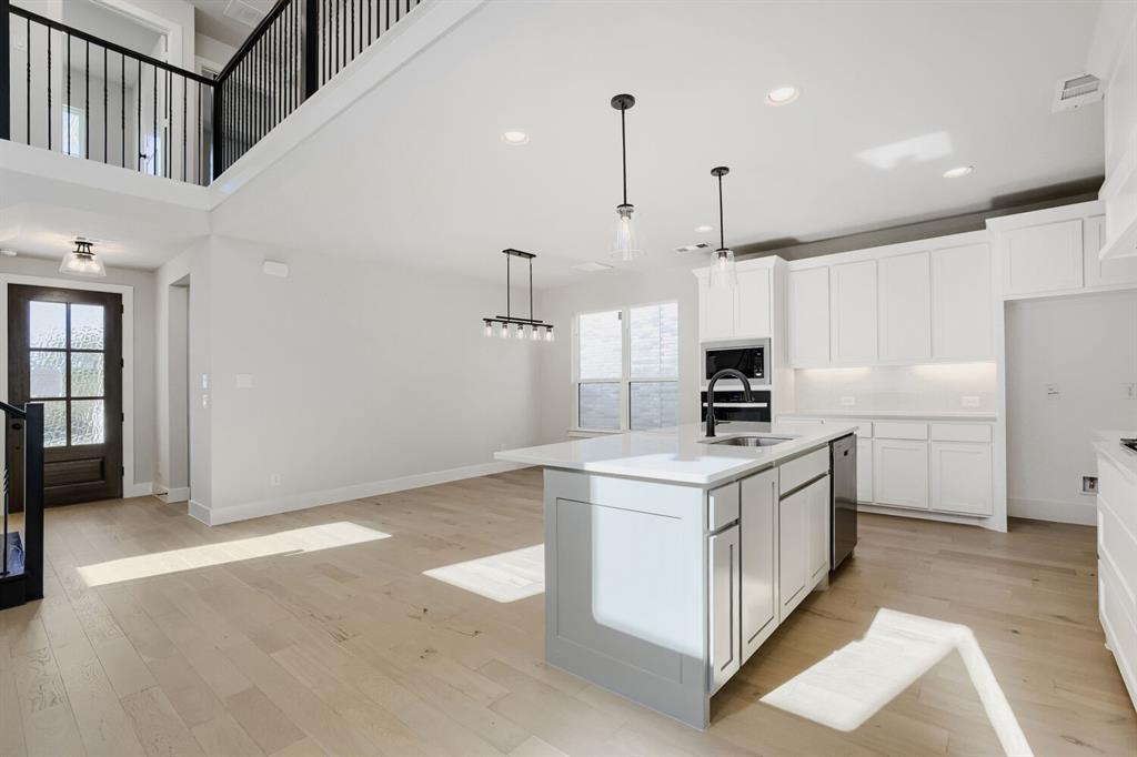 1604 Ramble Way Property Photo 11