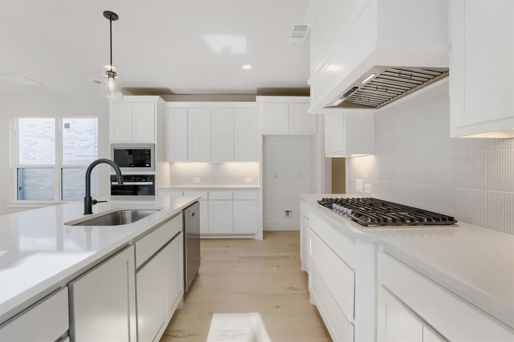 1604 Ramble Way Property Photo 12