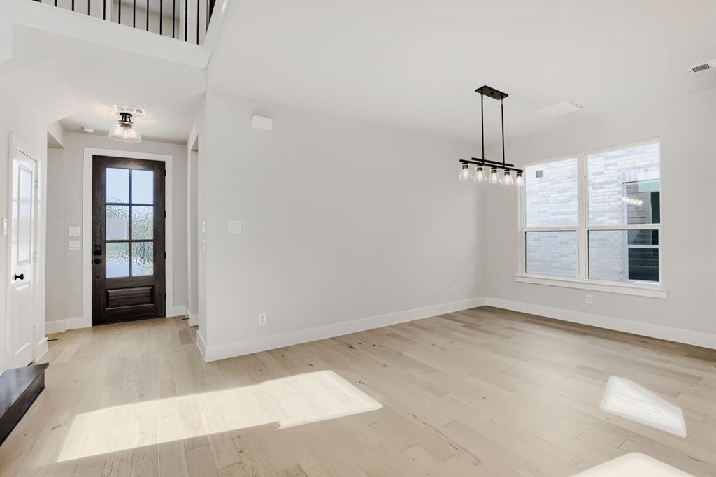 1604 Ramble Way Property Photo 14