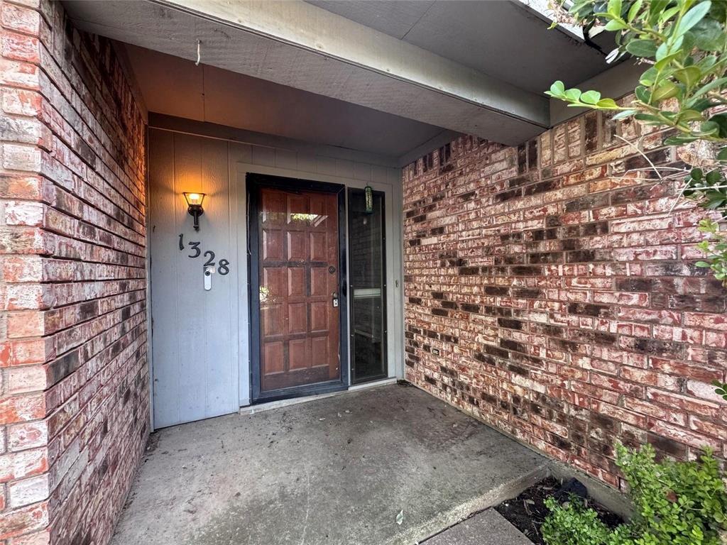 1328 Timbercreek Road Property Photo 1