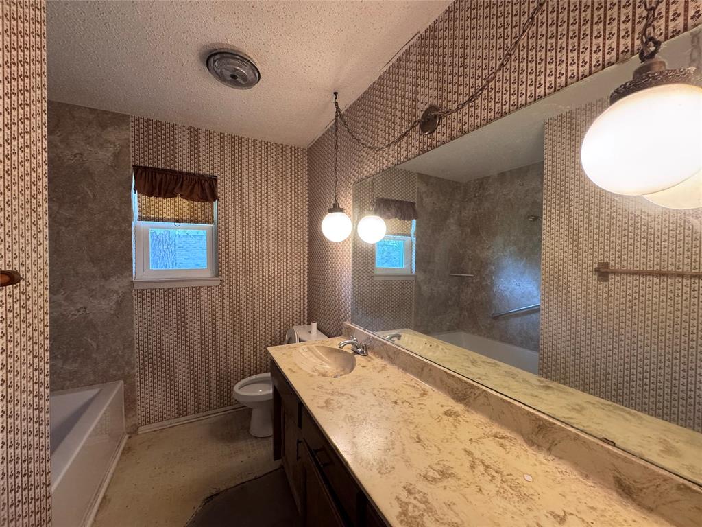 1328 Timbercreek Road Property Photo 4