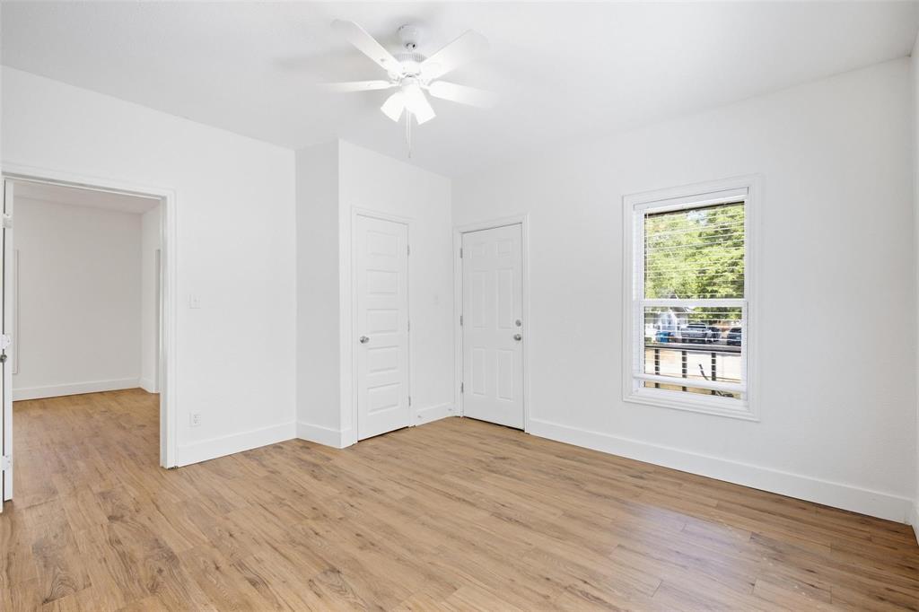 2222 W Bond Street Property Photo 9