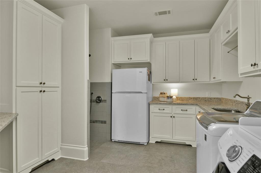 233 Hickory Ridge Court Property Photo 33