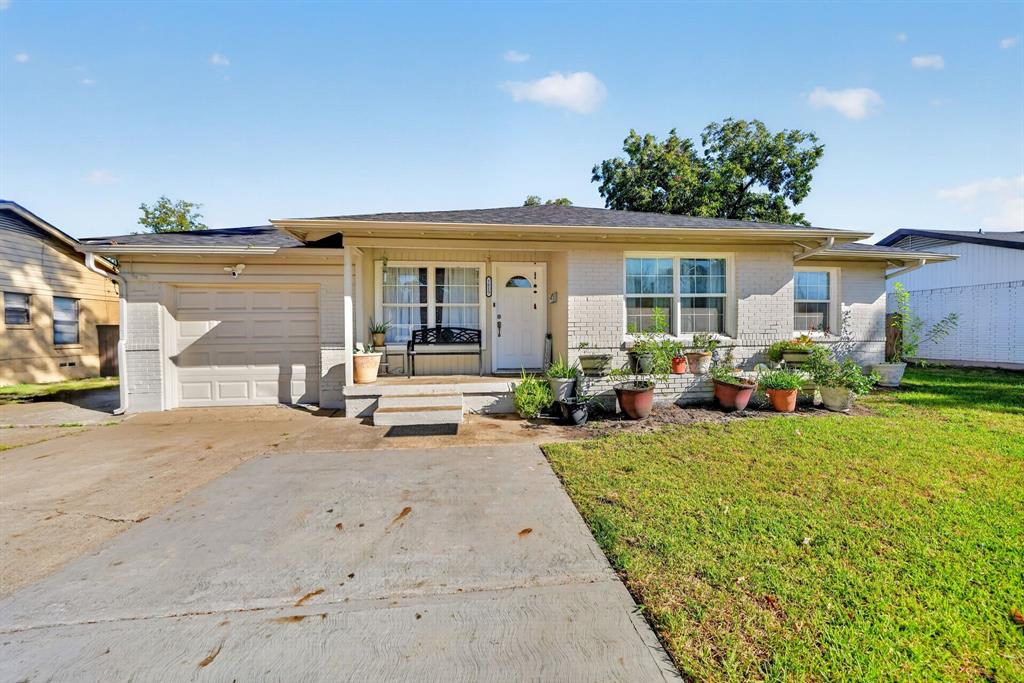 1813 Baxley Drive Property Photo 1