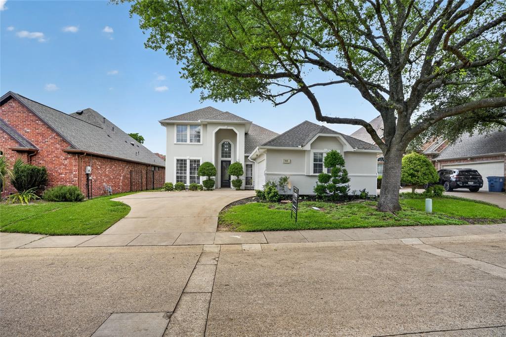 909 Saint Andrews Place Property Photo 1