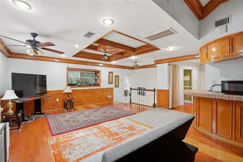4201 Briar Hill Drive Property Photo 8