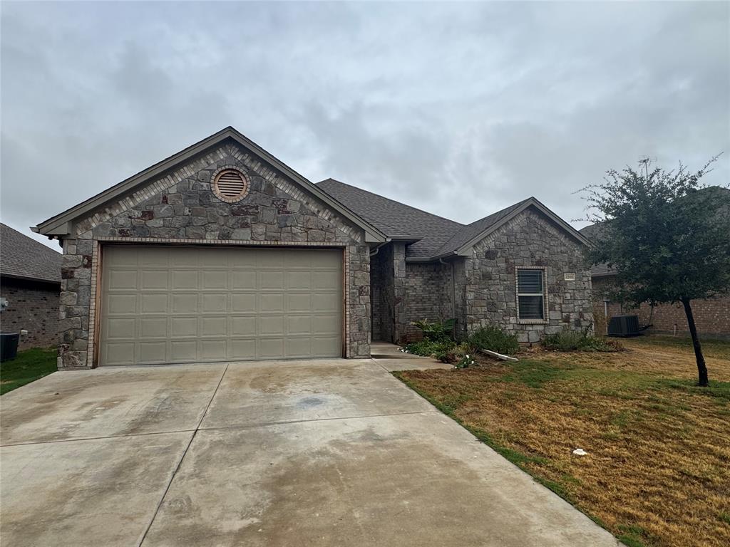 3205 Windcrest Drive Property Photo 1