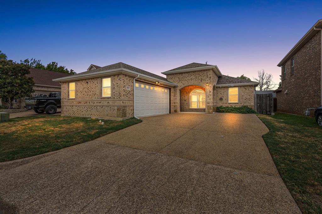3807 Winding Road Property Photo 1