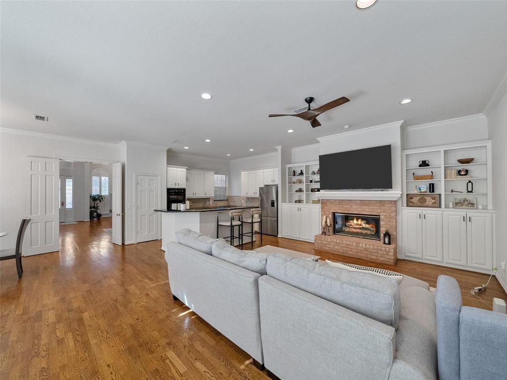 8640 Breakers Point Property Photo 17