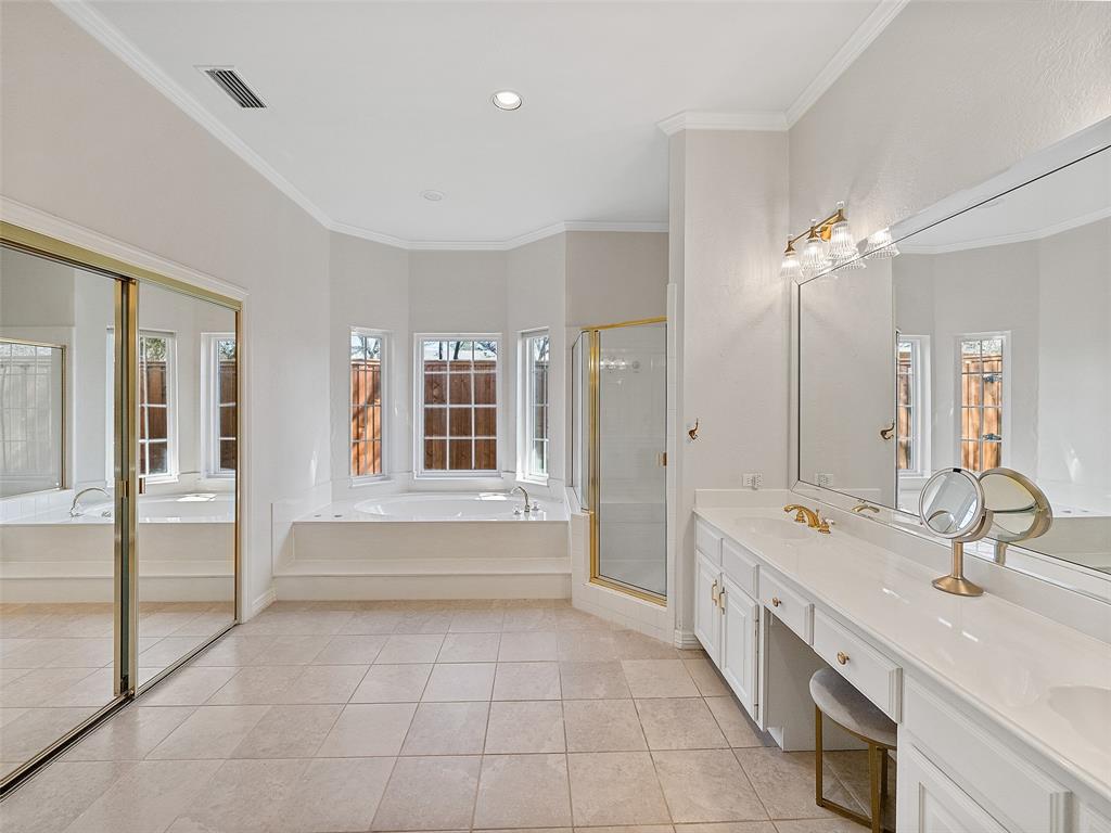 8640 Breakers Point Property Photo 20