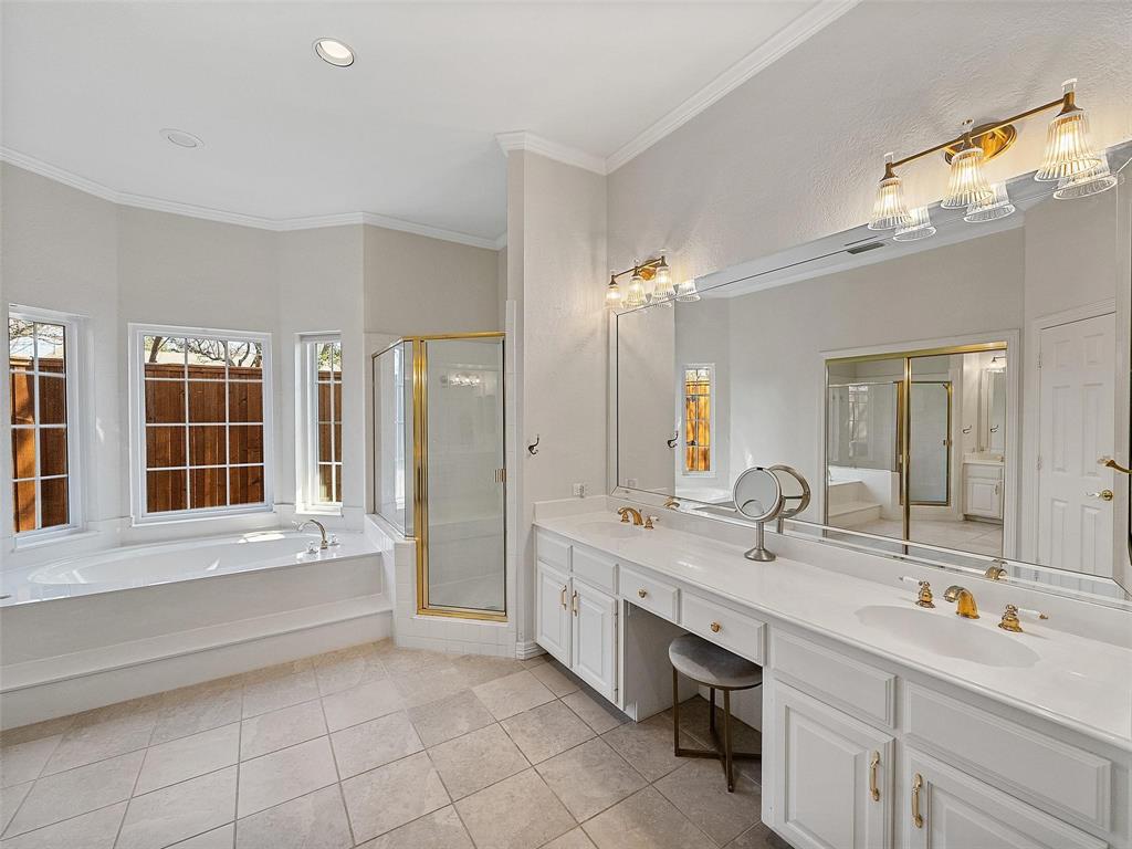 8640 Breakers Point Property Photo 21