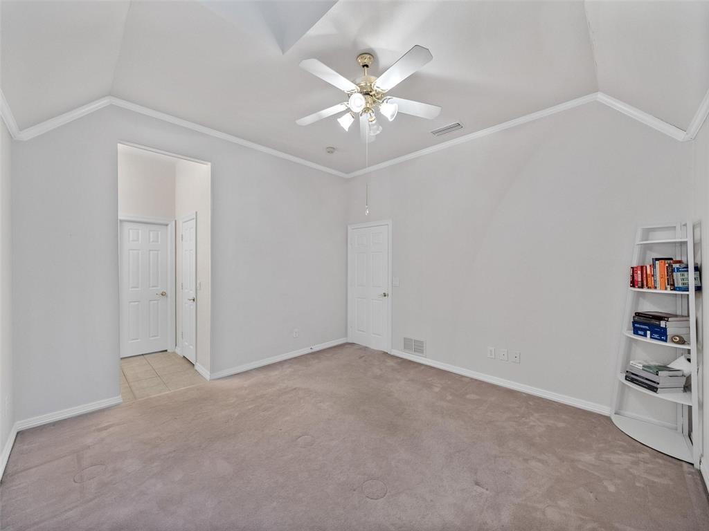 8640 Breakers Point Property Photo 26