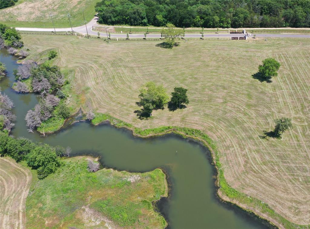 300 Shores Drive Property Photo 1