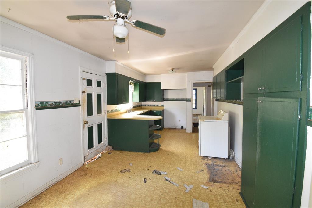 102 Posey Street Property Photo 11