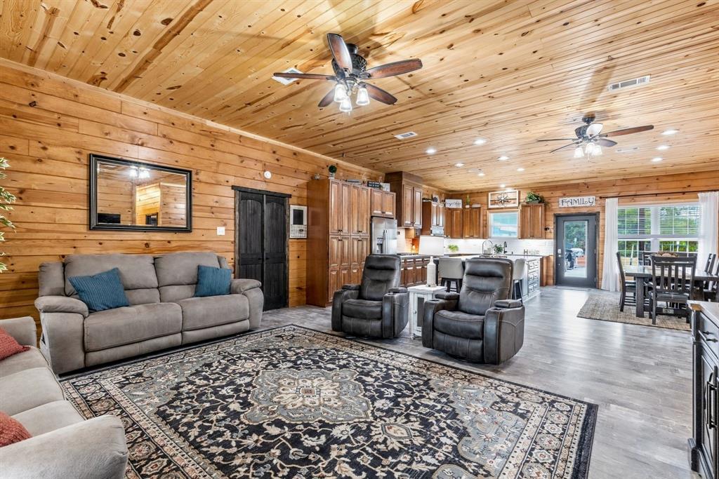 5349 Texas Highway 154 Property Photo 4