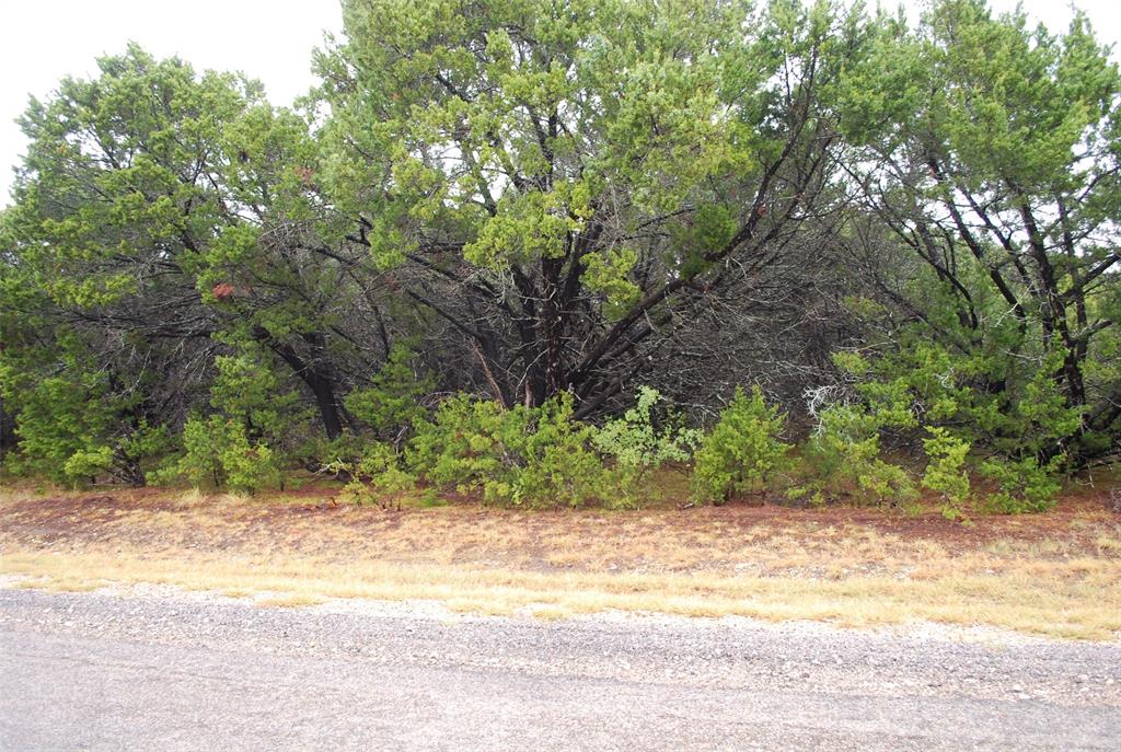 1700 Highland Drive Property Photo 2