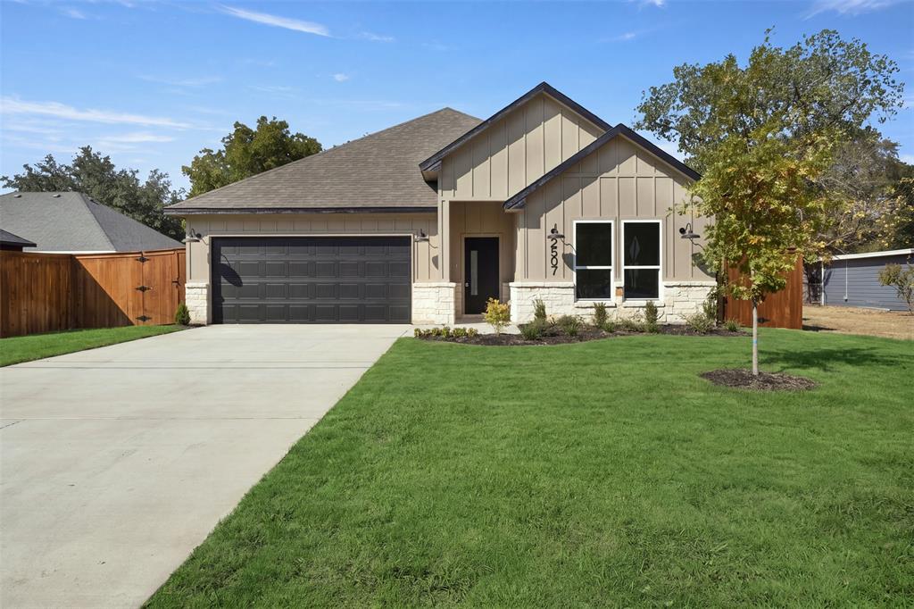2507 Picadilly Boulevard Property Photo 1