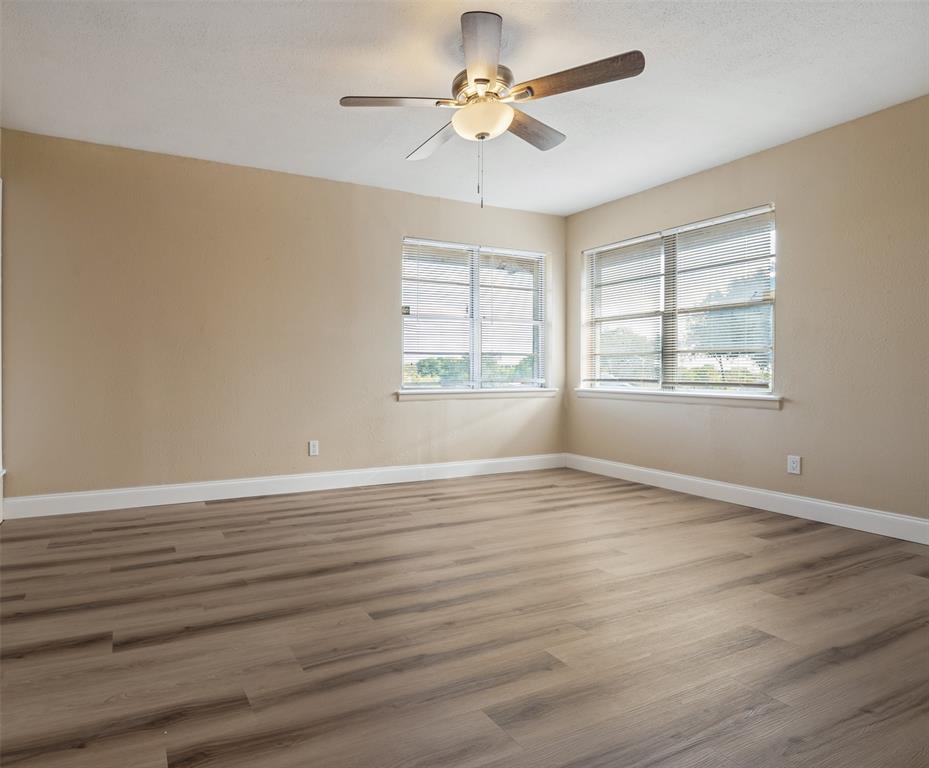 325 Crescent Drive Property Photo 12