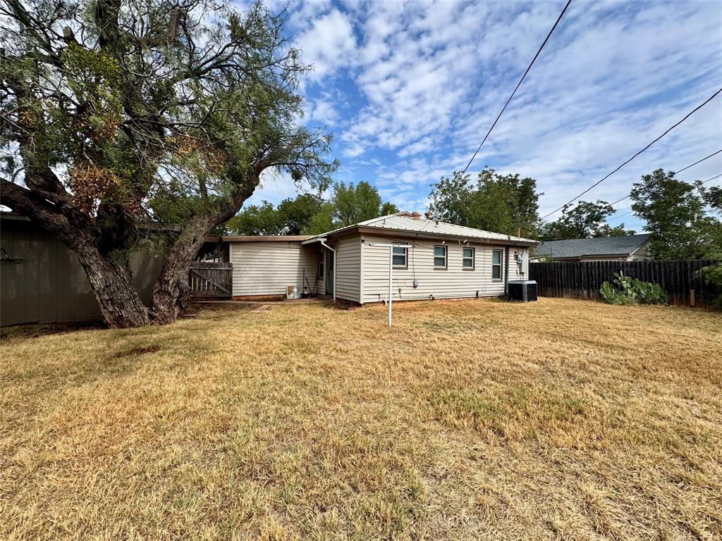 3221 Ivy Lane Property Photo 21