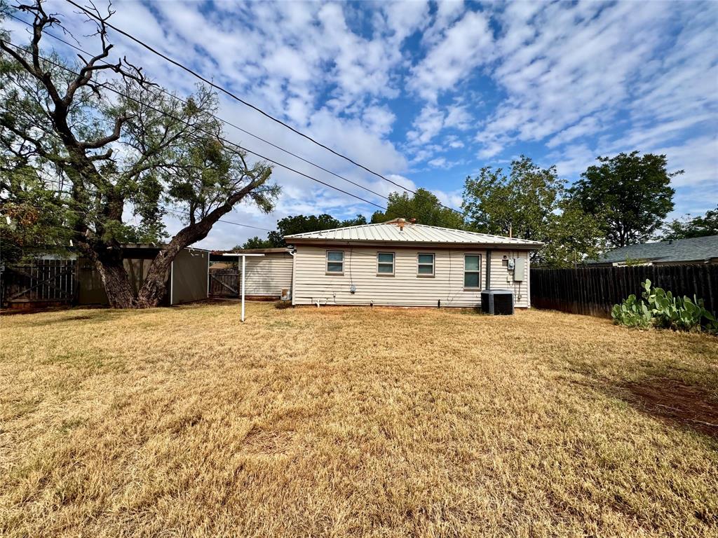 3221 Ivy Lane Property Photo 22