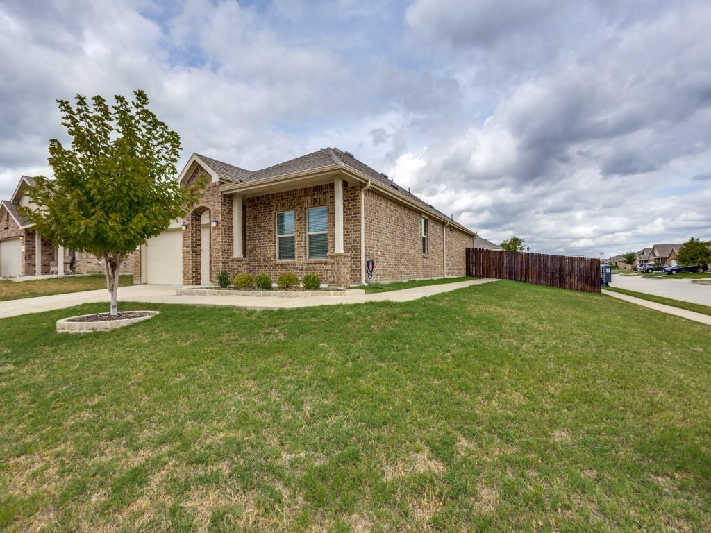 1512 Fields View Drive Property Photo 2