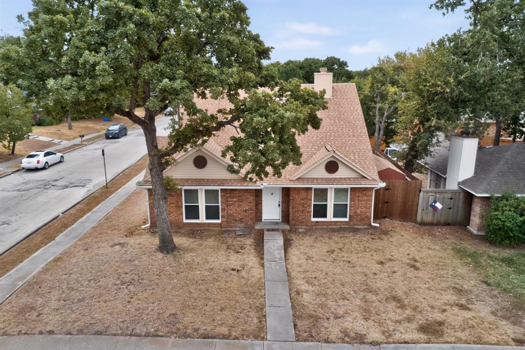 11820 Amberly Lane Property Photo 3