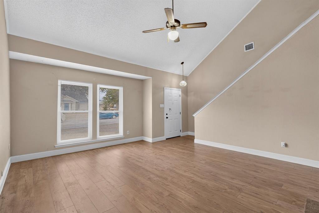11820 Amberly Lane Property Photo 12