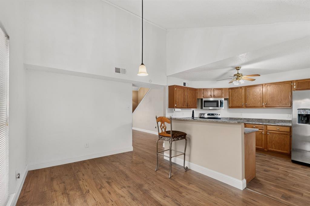 11820 Amberly Lane Property Photo 16