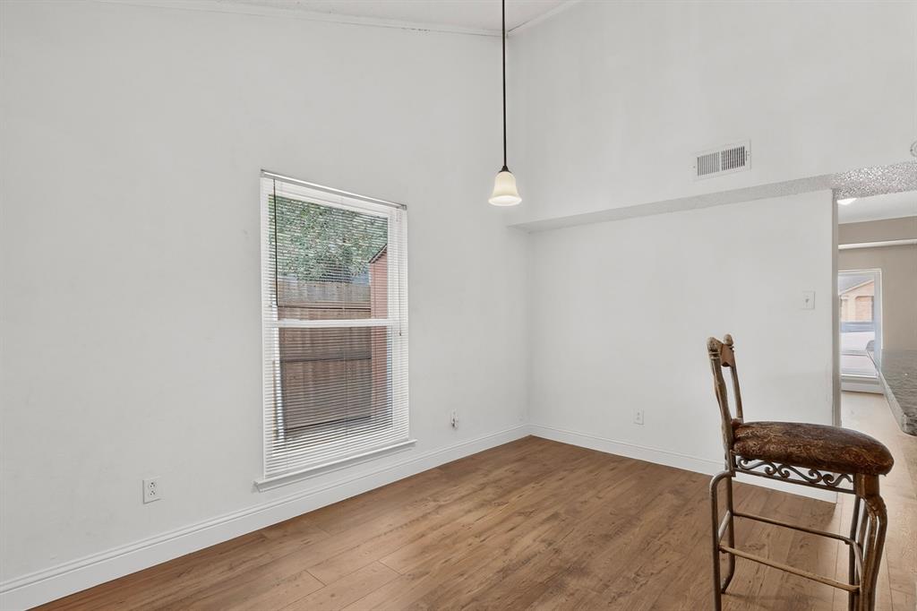 11820 Amberly Lane Property Photo 18