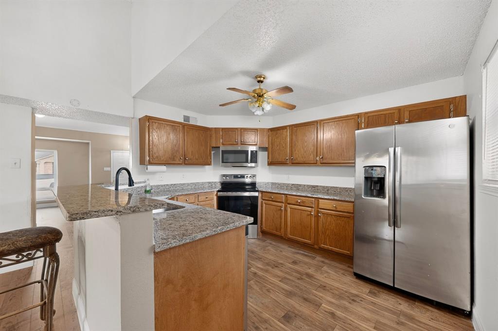 11820 Amberly Lane Property Photo 19