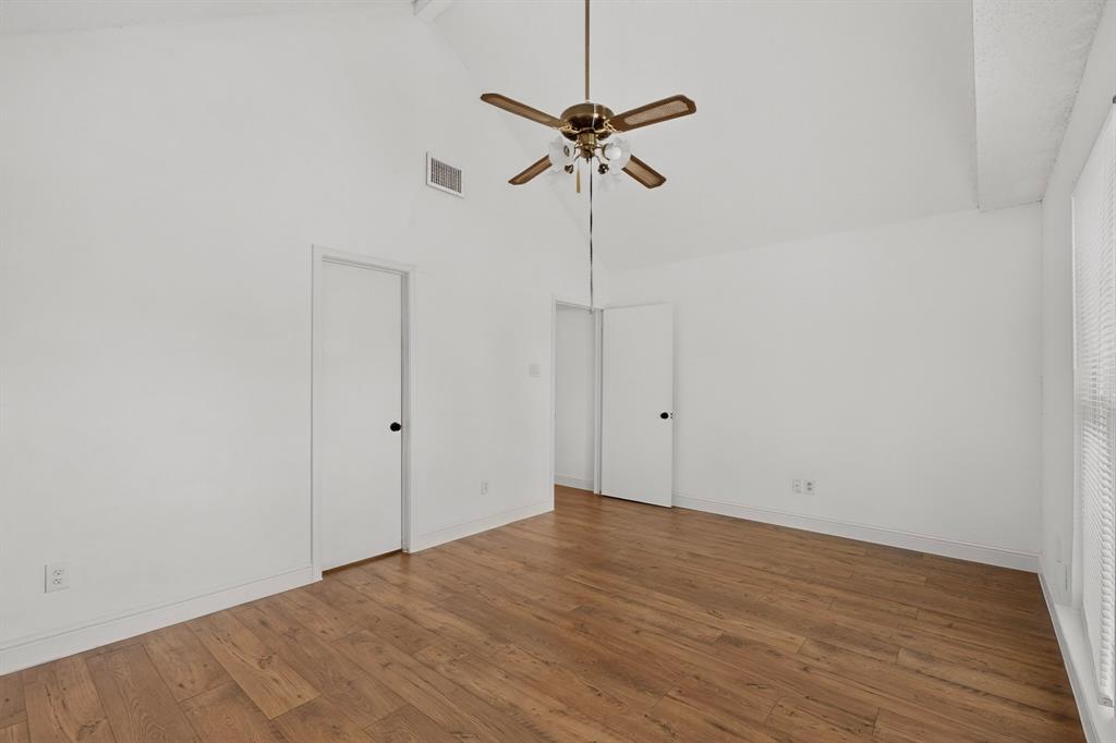 11820 Amberly Lane Property Photo 27