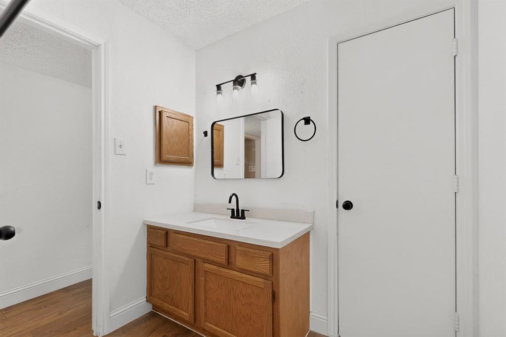 11820 Amberly Lane Property Photo 29