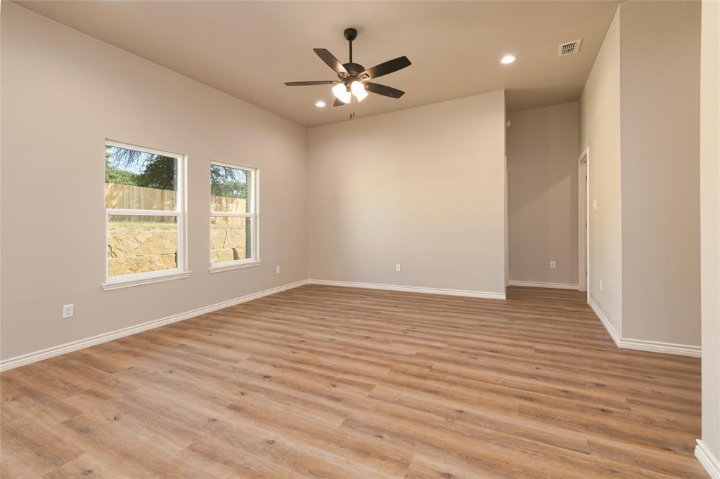 119 Shallow Water Court Property Photo 7
