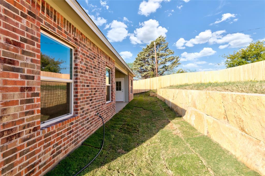 119 Shallow Water Court Property Photo 35