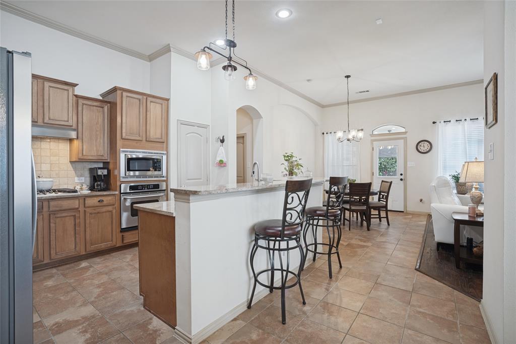 3811 Desert Willow Drive Property Photo 4