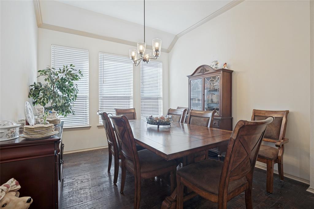 3811 Desert Willow Drive Property Photo 8
