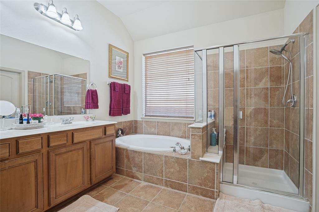 3811 Desert Willow Drive Property Photo 14