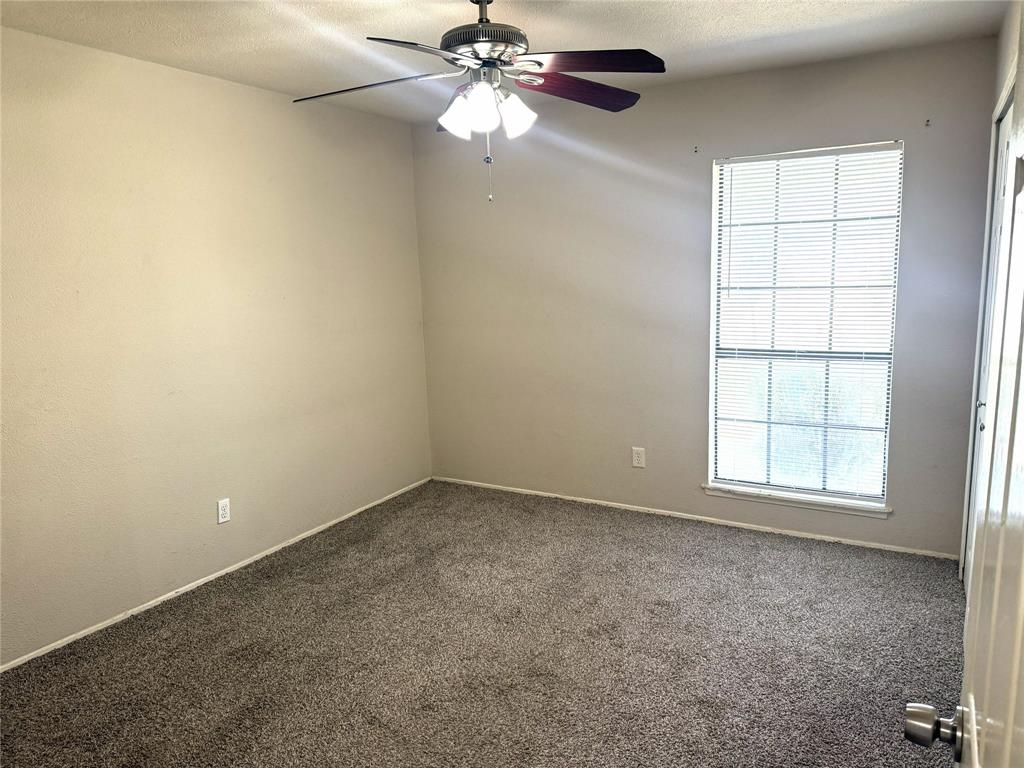 630 Valley View Drive Property Photo 9