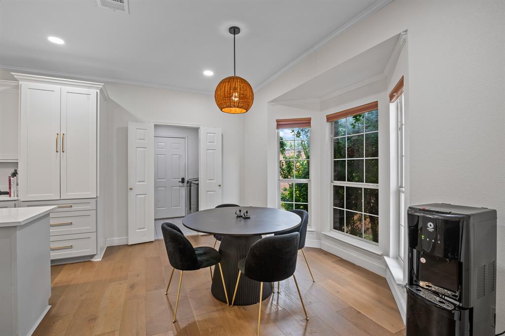 1314 Kenshire Court Property Photo 11