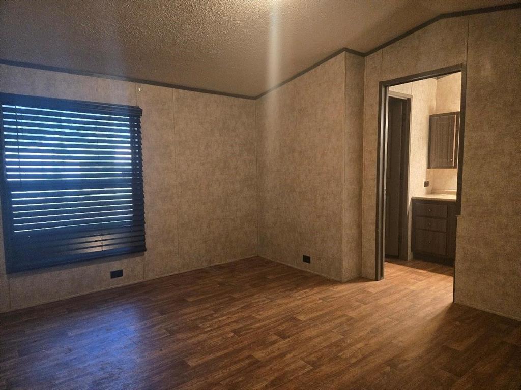 174 Maple Avenue Property Photo 9