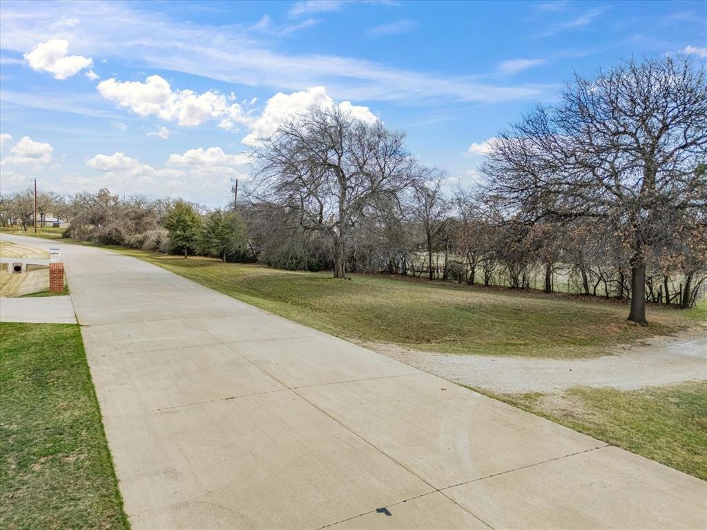 790 Badminton Drive Property Photo 10