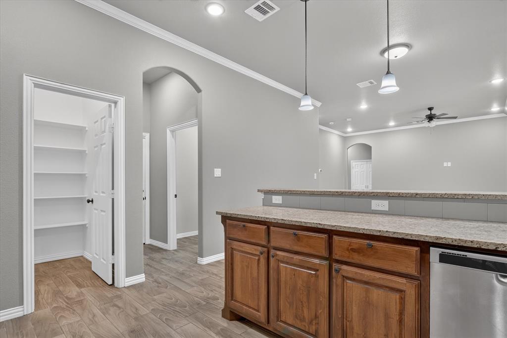 1612 Tanglewood Drive Property Photo 16