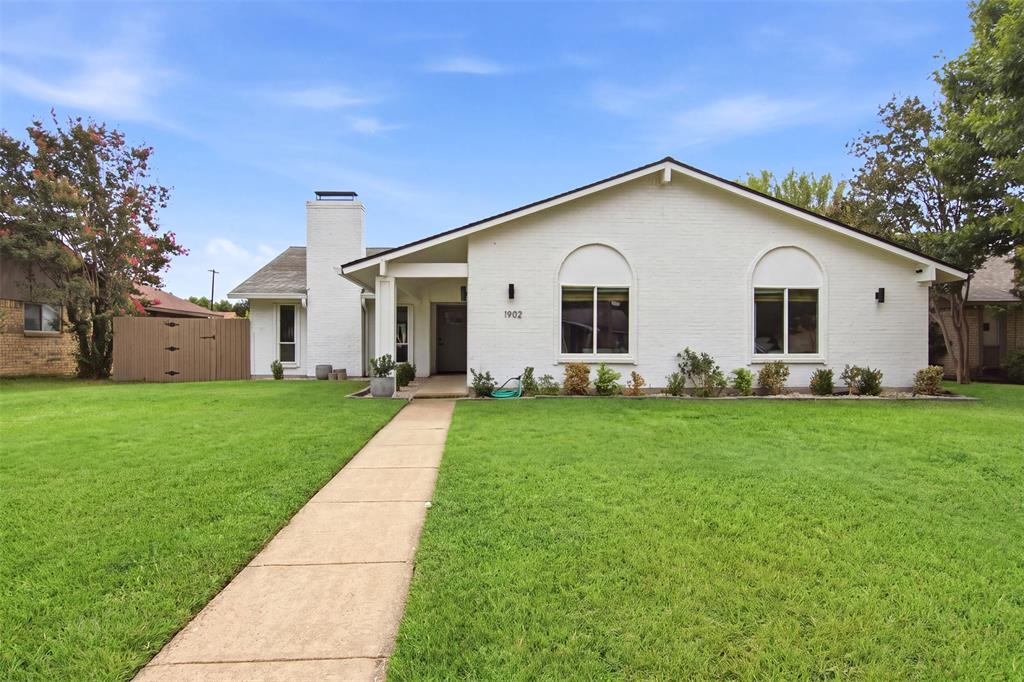 1902 Baylor Drive Property Photo 1