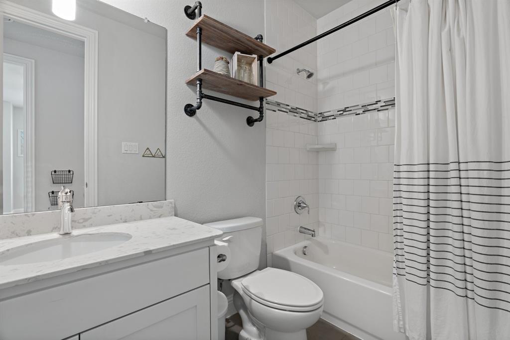 10920 Autumn Leaf Court Property Photo 7